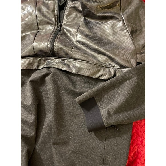 EUC Under Armour Atheltic Metallic Jacket - Picture 3 of 5